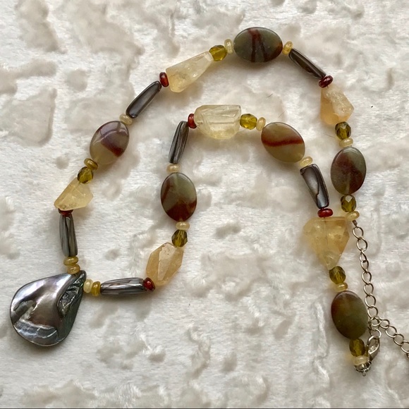 Natural abalone/quartz/hematite necklace - Picture 2 of 6